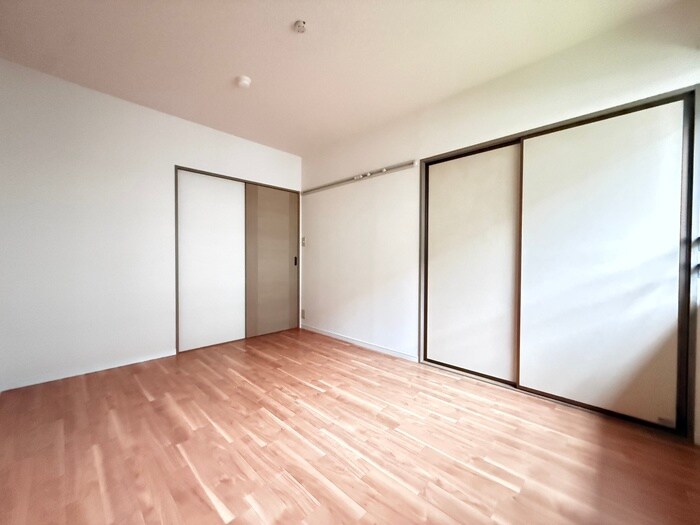 物件内観写真13　(居室)