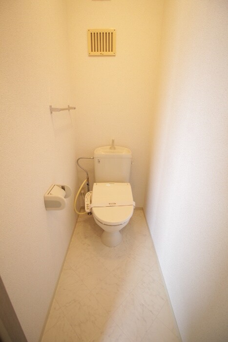 物件内観写真15　(トイレ)