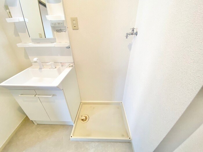 物件内観写真17　(洗濯機置場)