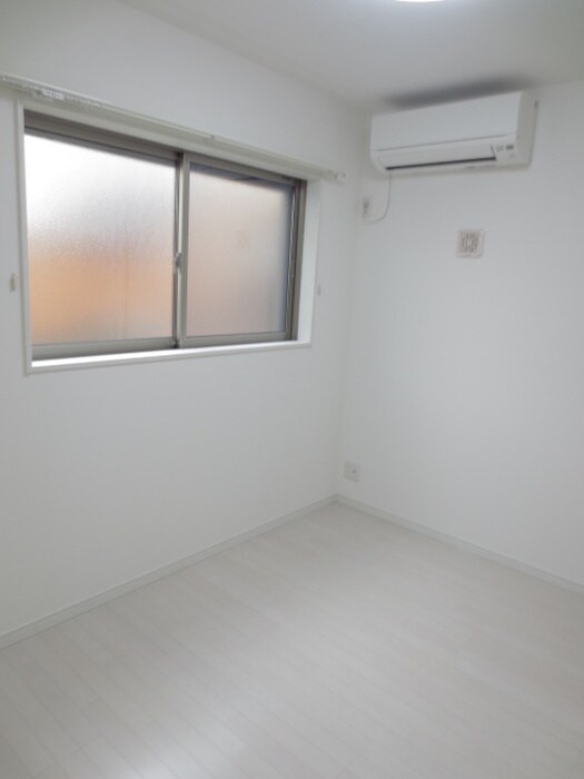 物件内観写真16　(居室)