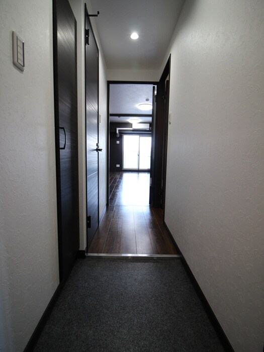物件内観写真21　(廊下)
