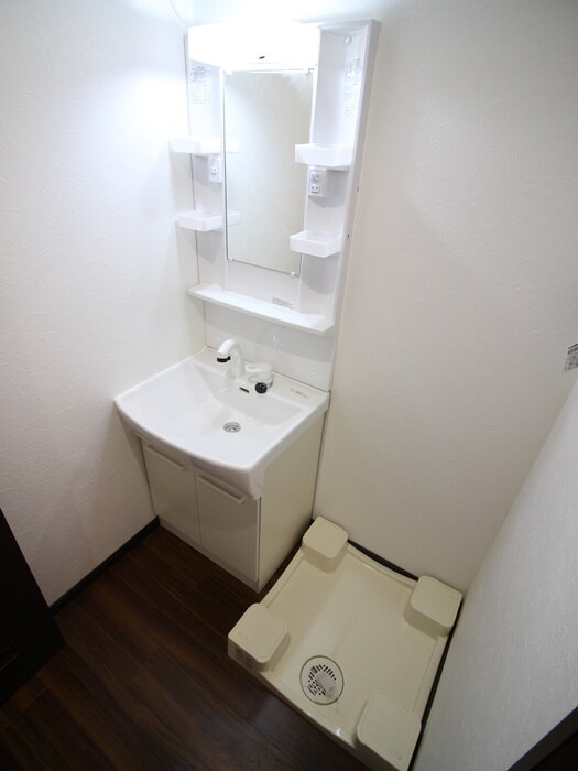 物件内観写真22　(洗濯機置場)