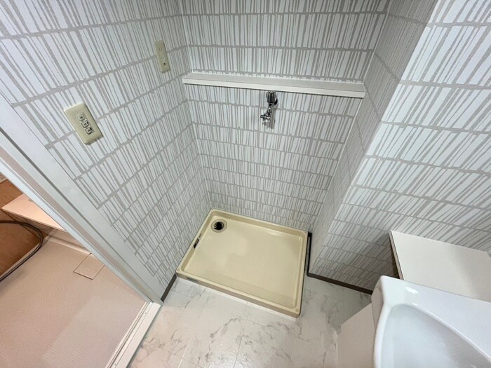 物件内観写真15　(洗濯機置場)