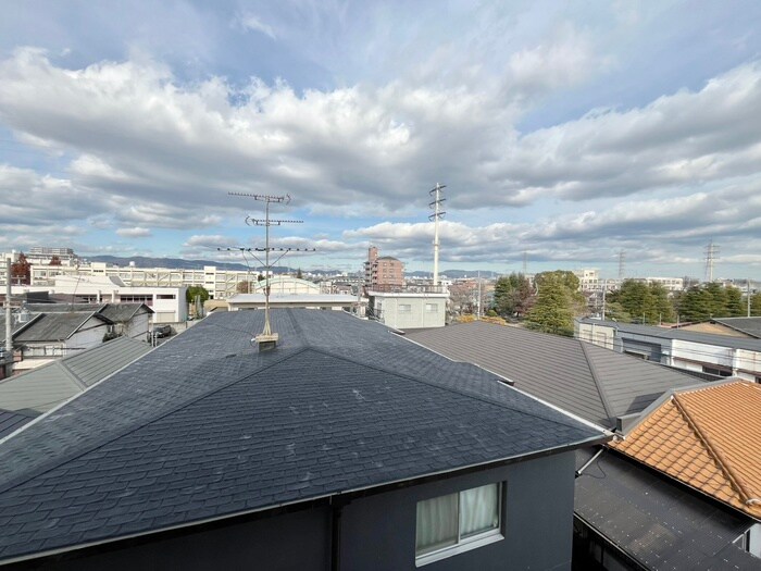 物件内観写真22　(室内からの展望)