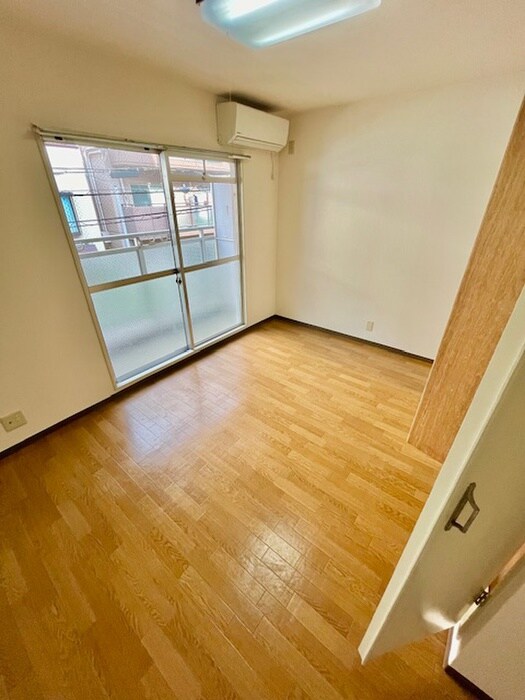 物件内観写真14　(居室)