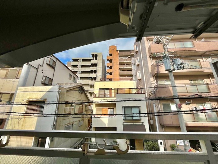 物件内観写真18　(室内からの展望)