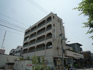 緑地マンション外観写真