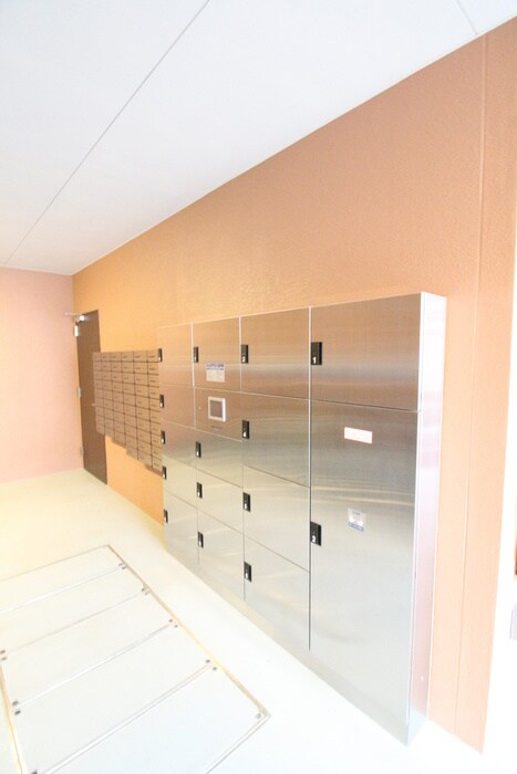 物件外観写真6　(建物設備)