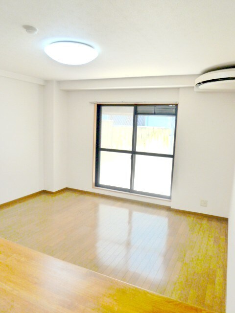 物件内観写真11　(居室)
