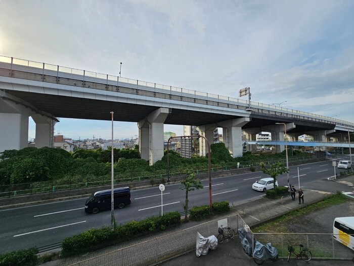 物件内観写真13　(室内からの展望)