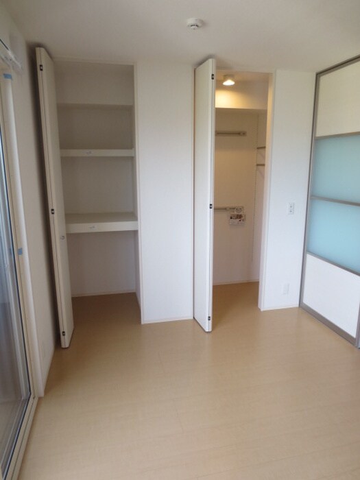 物件内観写真6　(居室)