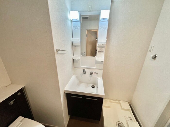 物件内観写真9　(洗面)