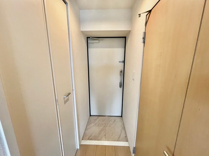 物件内観写真17　(玄関)