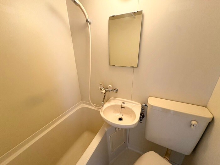 物件内観写真11　(洗面)