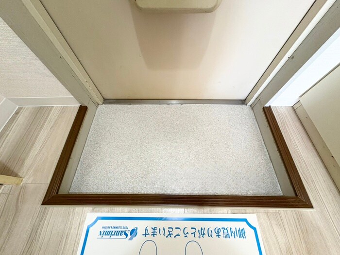 物件内観写真19　(玄関)