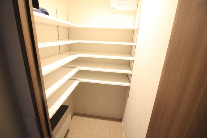 物件内観写真13　(靴箱)