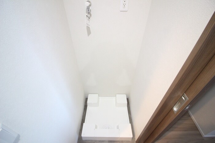 物件内観写真15　(洗濯機置場)