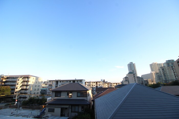 物件内観写真20　(室内からの展望)