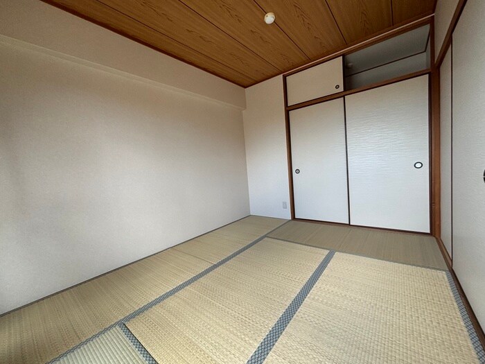 物件内観写真8　(居室)