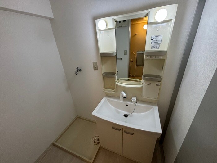 物件内観写真11　(洗面)