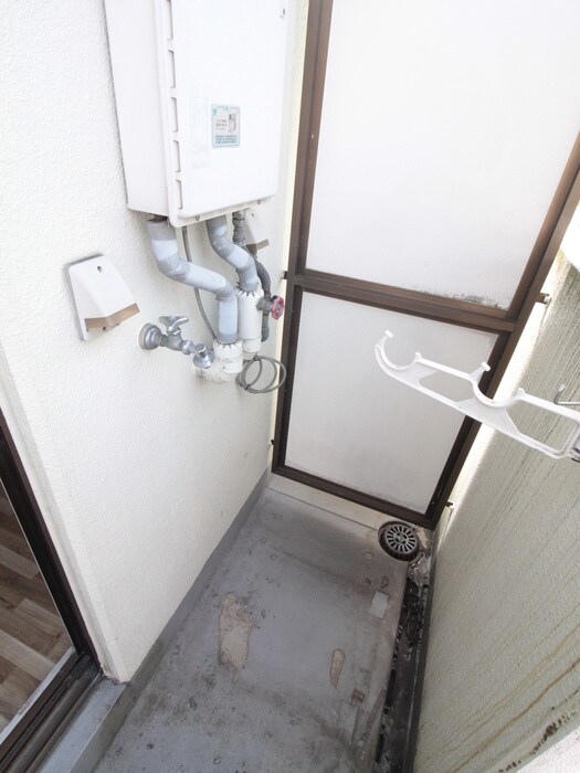 物件内観写真20　(洗濯機置場)