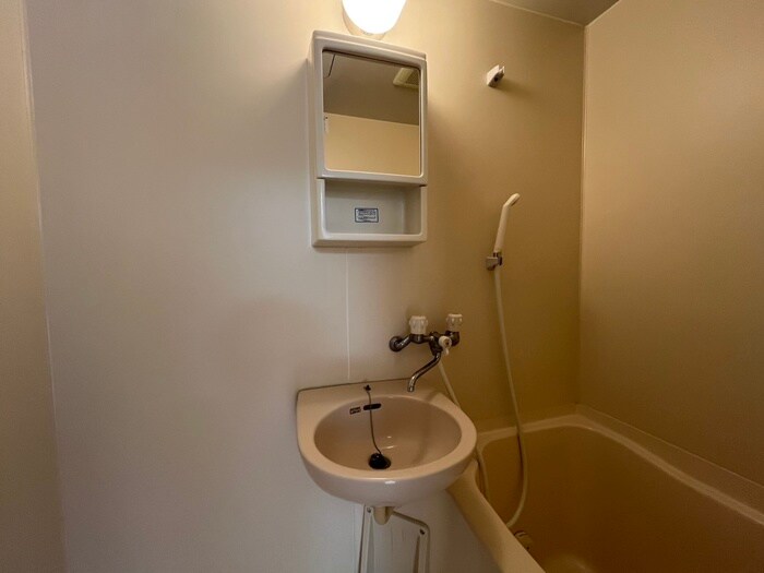 物件内観写真12　(洗面)