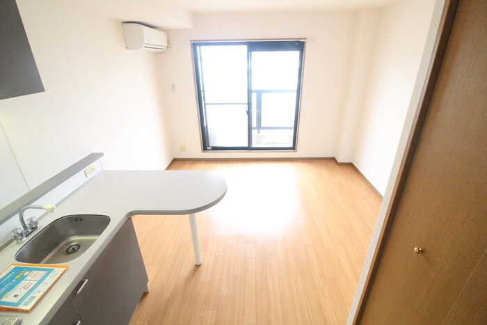 物件内観写真19　(居室)