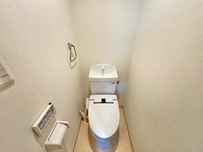 物件内観写真12　(トイレ)