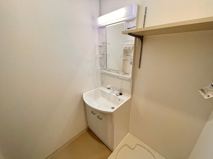 物件内観写真12　(洗面)