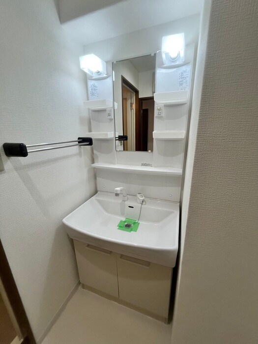 物件内観写真12　(洗面)