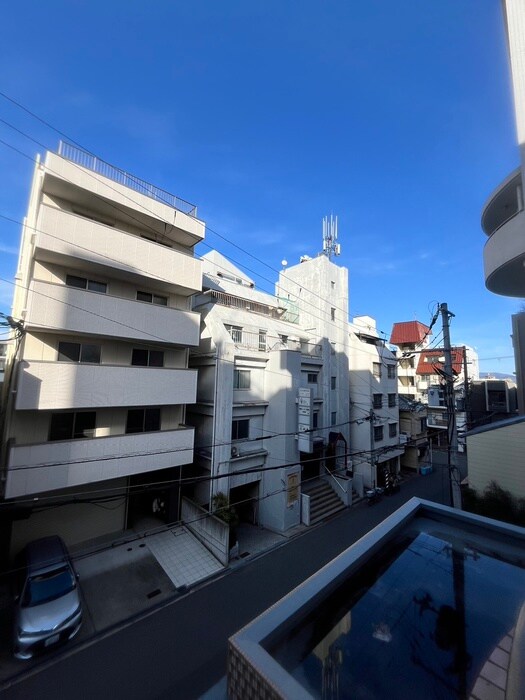 物件内観写真22　(室内からの展望)