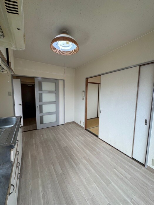 物件内観写真9　(居室)