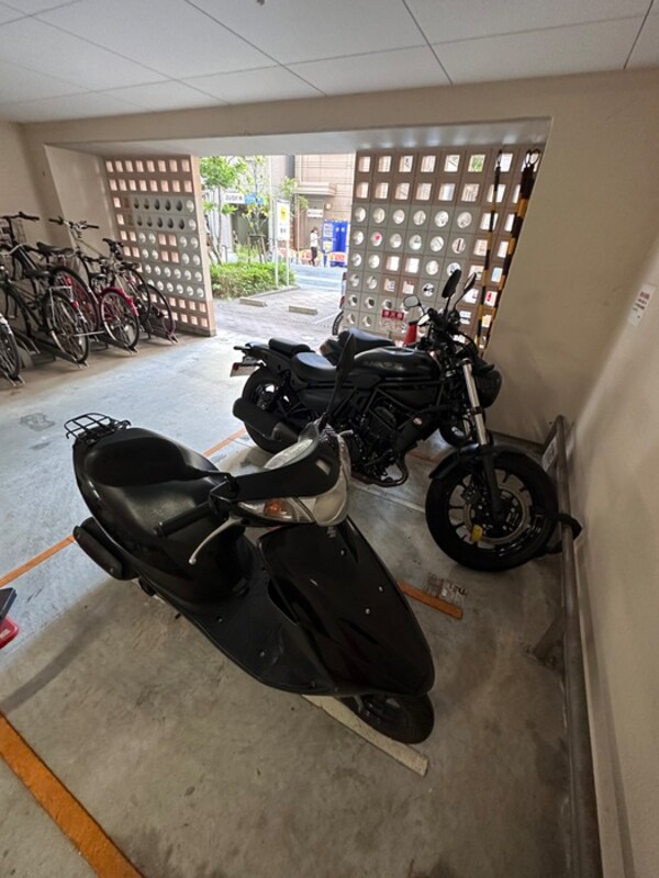 バイク置き場