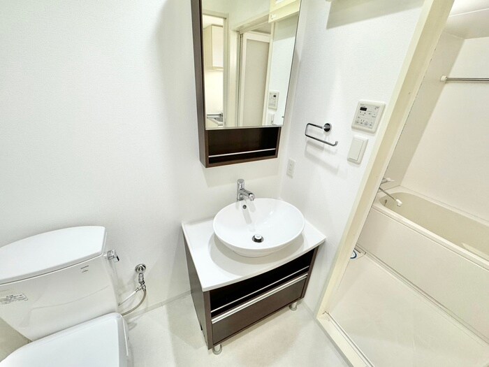 物件内観写真12　(洗面)