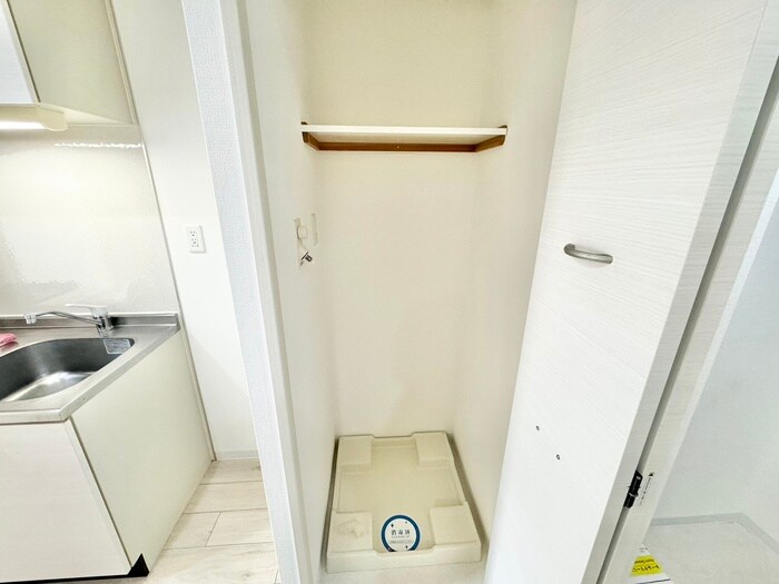 物件内観写真15　(洗濯機置場)