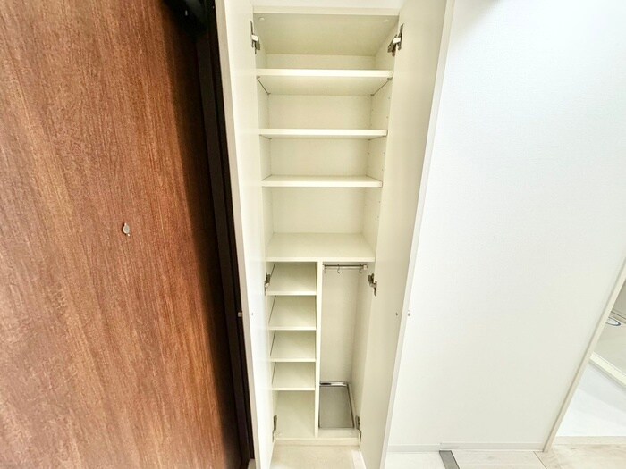 物件内観写真19　(靴箱)