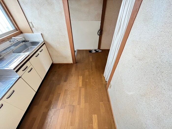 物件内観写真10　(洗濯機置場)