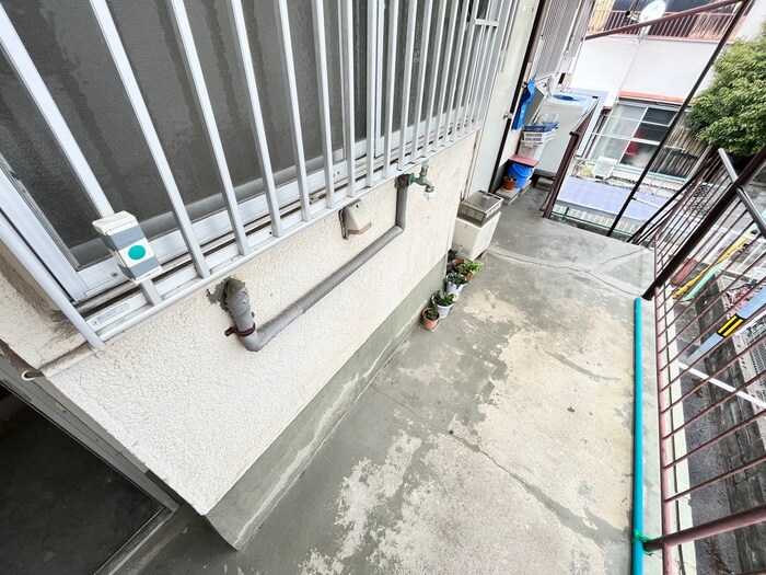 物件内観写真11　(洗濯機置場)