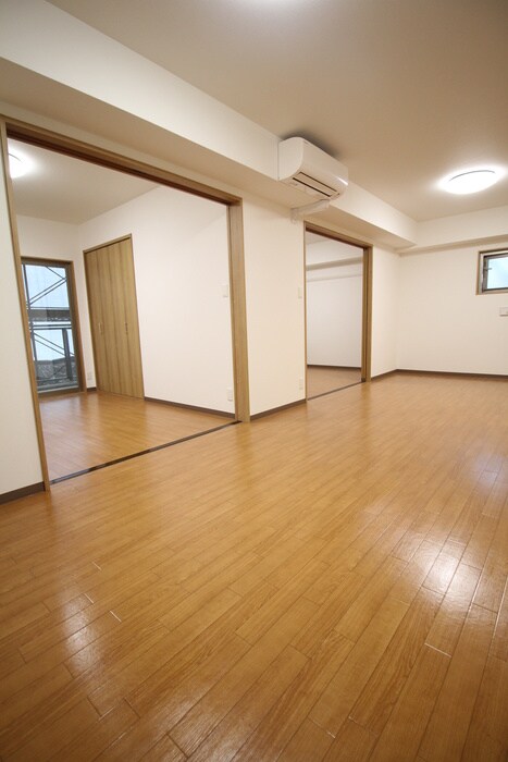 物件内観写真18　(居室)