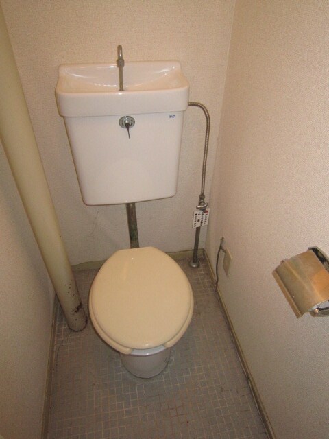 物件内観写真12　(トイレ)