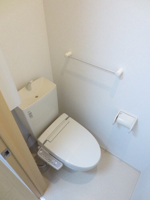 物件内観写真14　(トイレ)