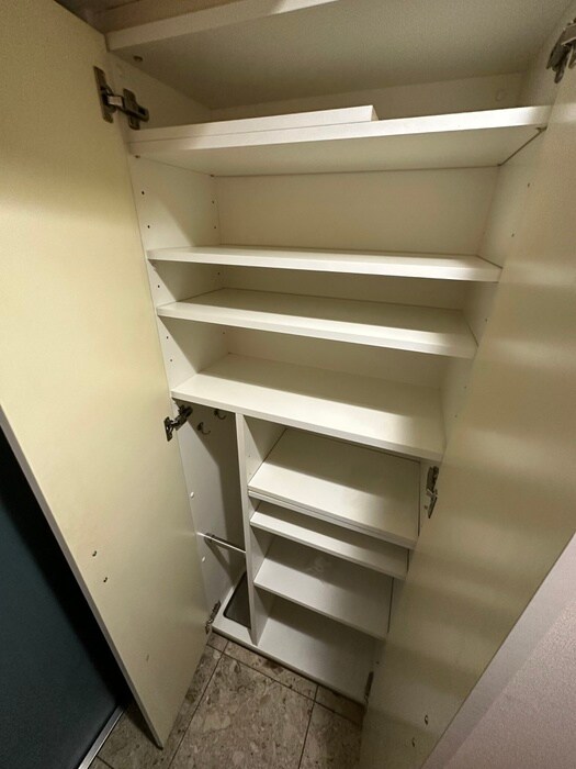 物件内観写真9　(靴箱)