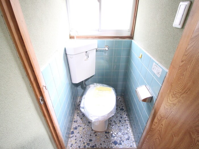 物件内観写真14　(トイレ)