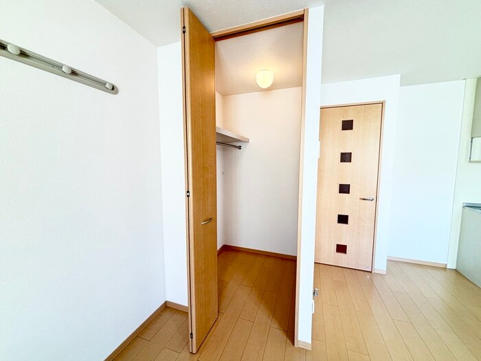 物件内観写真14　(収納)