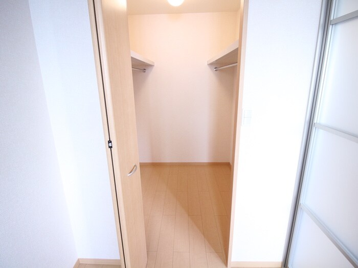 物件内観写真17　(収納)