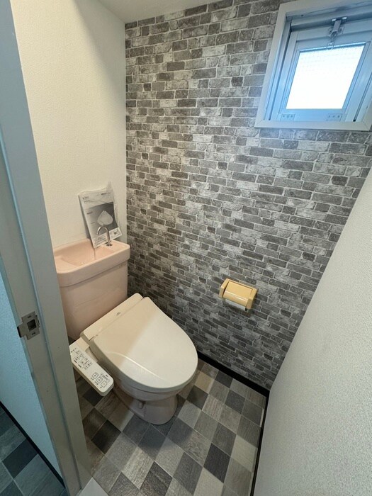 物件内観写真11　(トイレ)