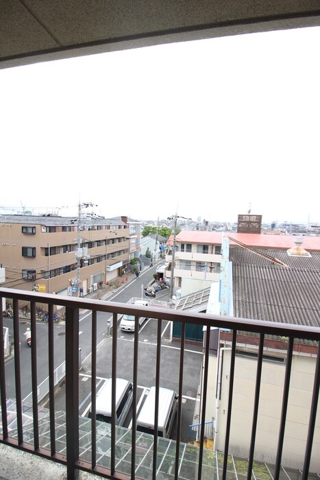 物件内観写真16　(室内からの展望)