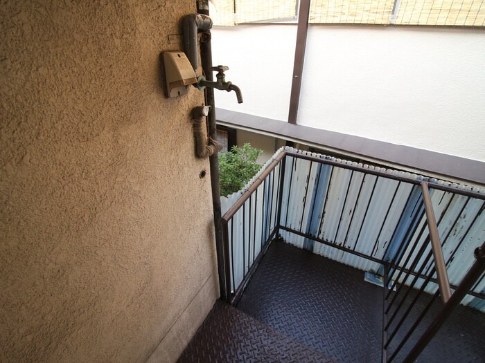 物件内観写真18　(洗濯機置場)