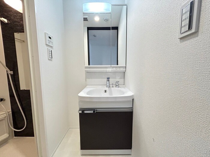 物件内観写真12　(洗面)