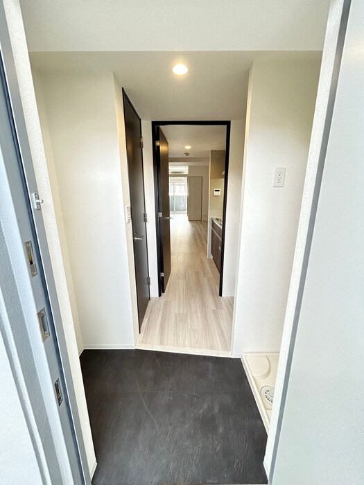 物件内観写真14　(玄関)